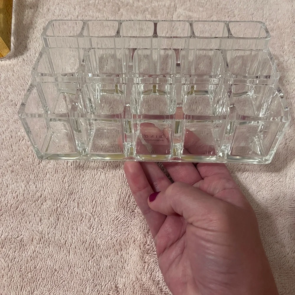 Set of 3 Clear Acrylic Cosmetic Makeup vanity Organizers Bathroom, lipstick